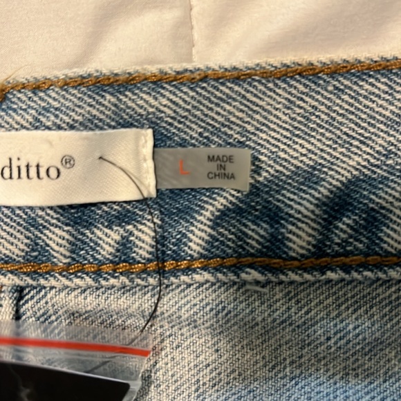 Jean shorts idea ditto size Large - Picture 4 of 4